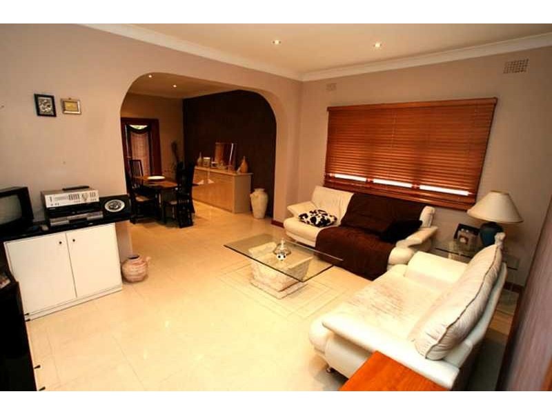 2 Shepherd Parade, Bardwell Valley NSW 2207