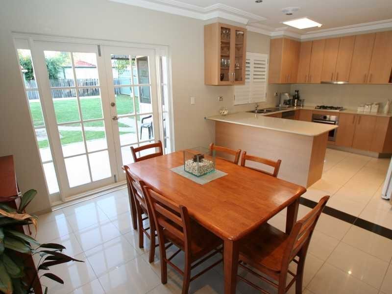 15 Burrell Street, Beverly Hills NSW 2209