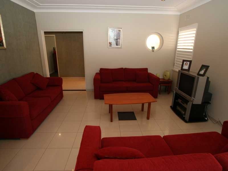 15 Burrell Street, Beverly Hills NSW 2209