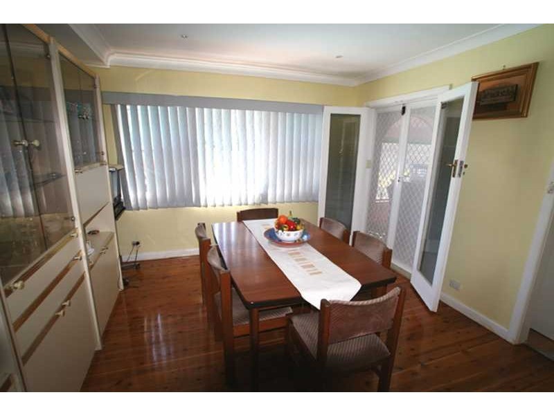 19 Doonkuna Street, Beverly Hills NSW 2209