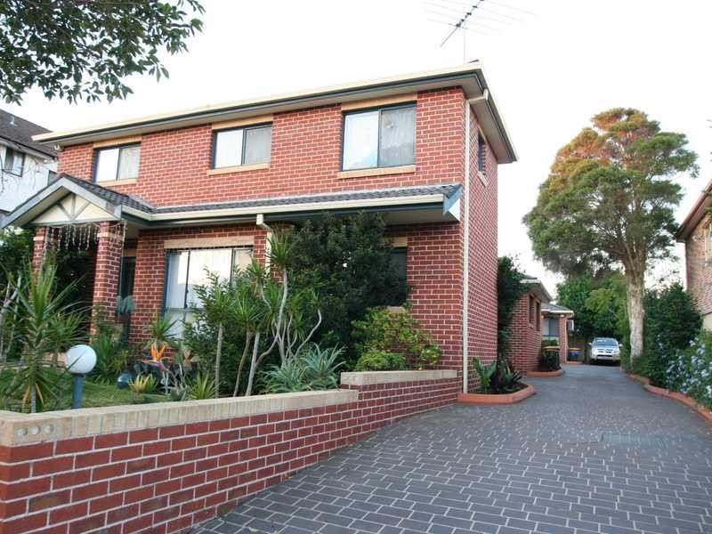 3/42 Flora Street, Roselands NSW 2196