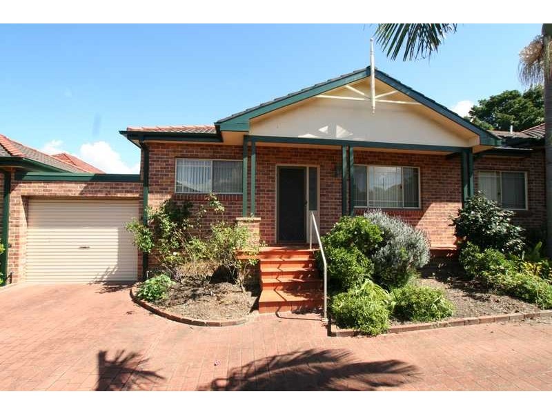 2/3 Canonbury Grove, Bexley North NSW 2207