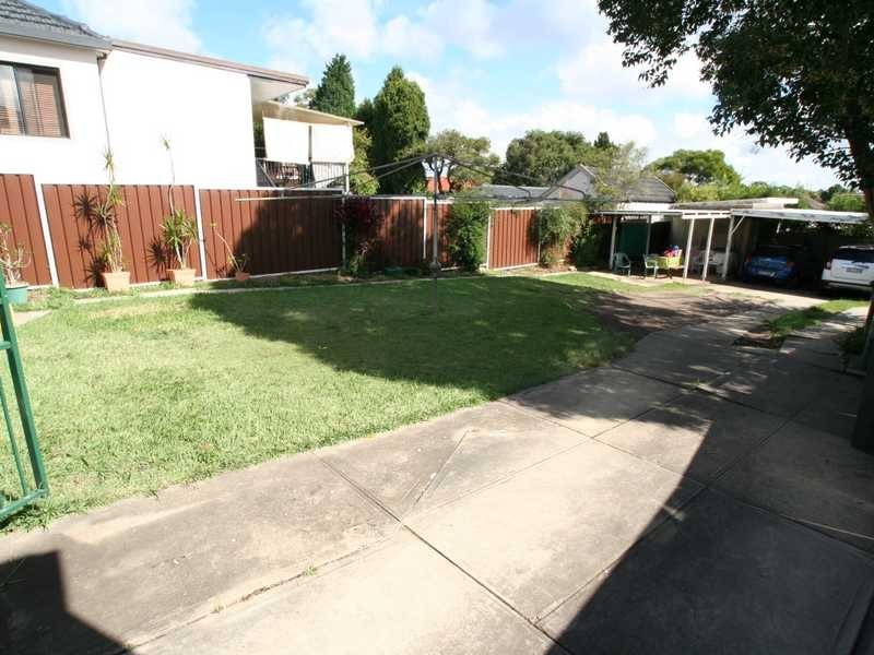 81 Wolli St, Kingsgrove NSW 2208