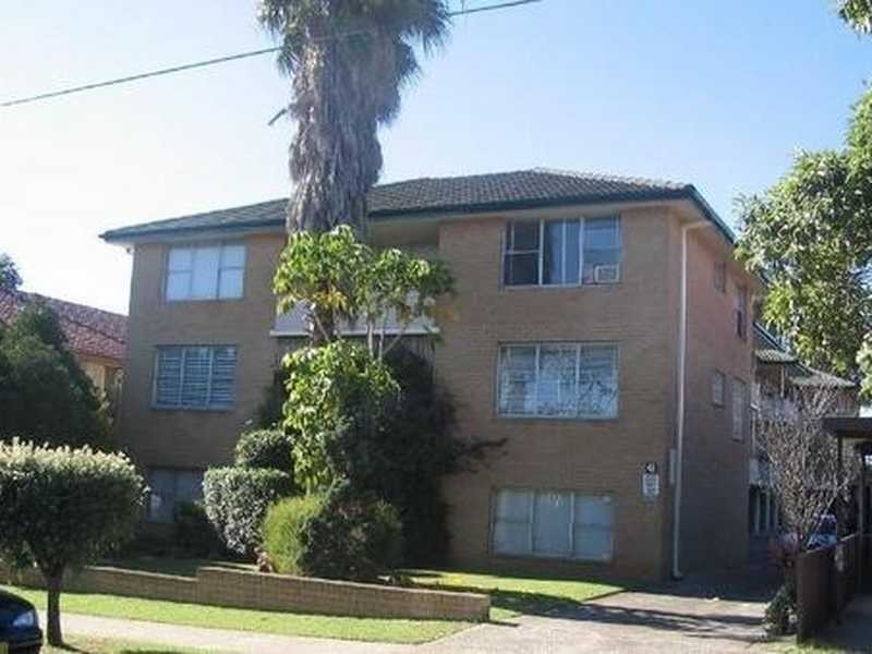 8/41 Fairmount Street, Lakemba NSW 2195