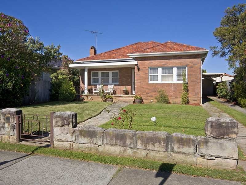 240 William St, Kingsgrove NSW 2208
