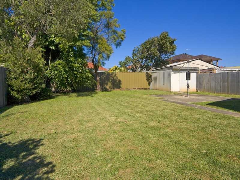 240 William St, Kingsgrove NSW 2208