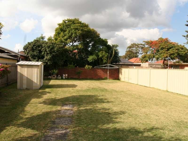 10 Sheffield Street, Kingsgrove NSW 2208