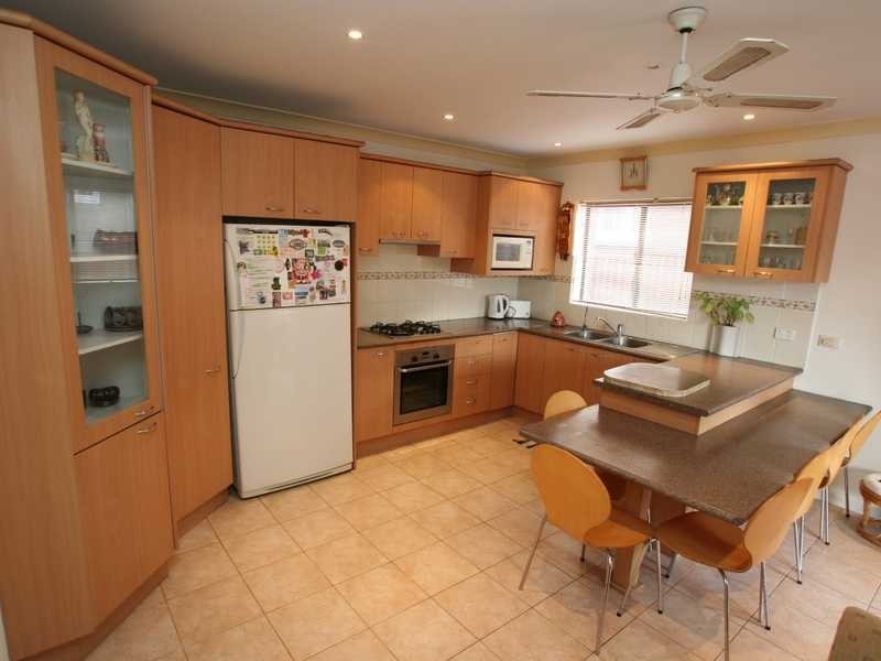 6 Woodlawn Avenue, Earlwood NSW 2206