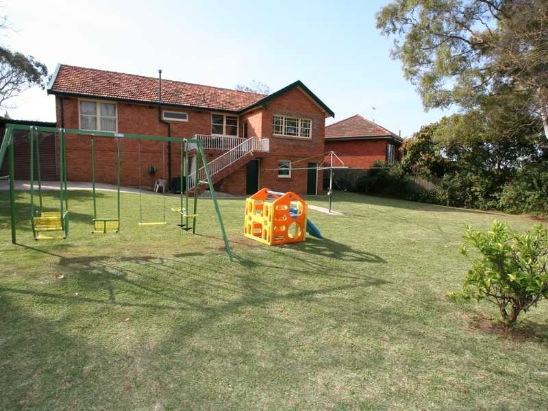 4 Gungaroo Place, Beverly Hills NSW 2209