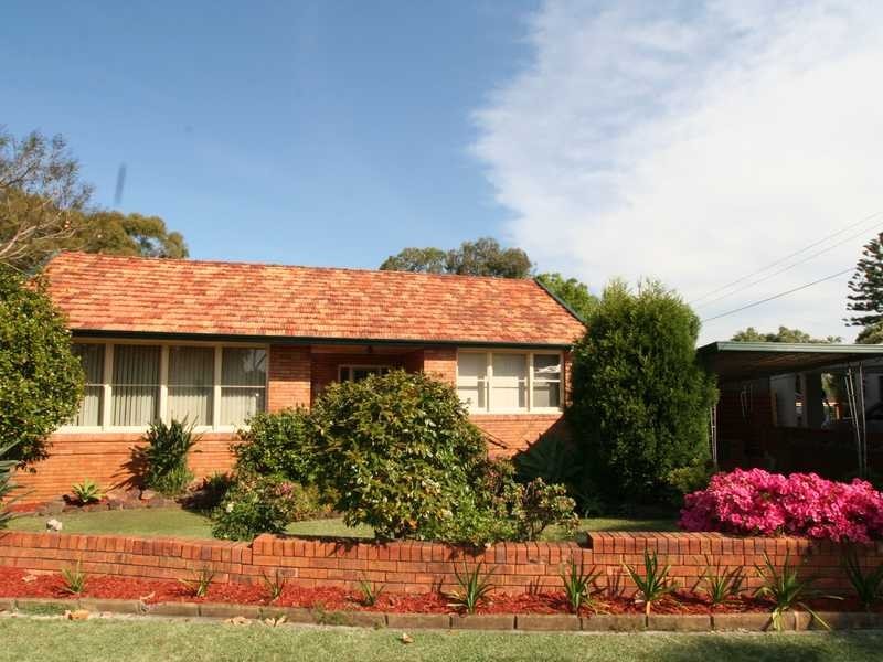 4 Gungaroo Place, Beverly Hills NSW 2209