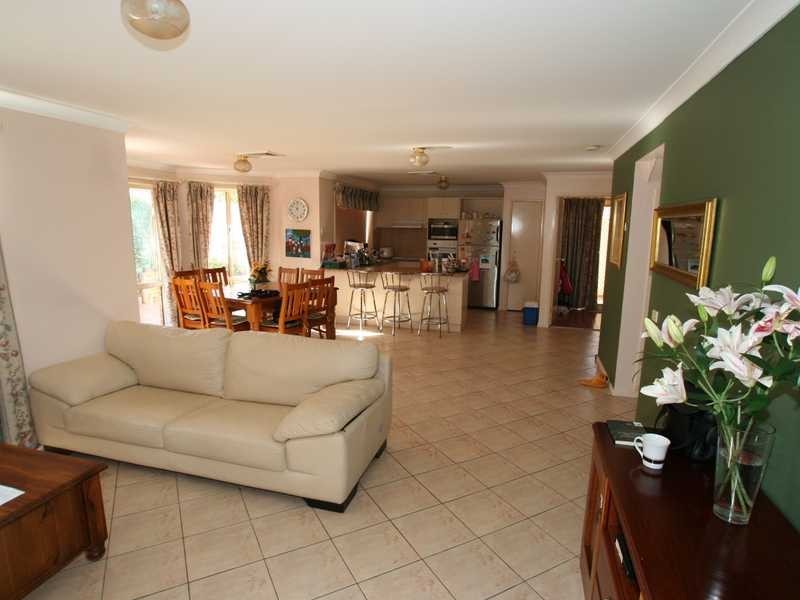 30 The Kraal Drive, Blair Athol NSW 2560