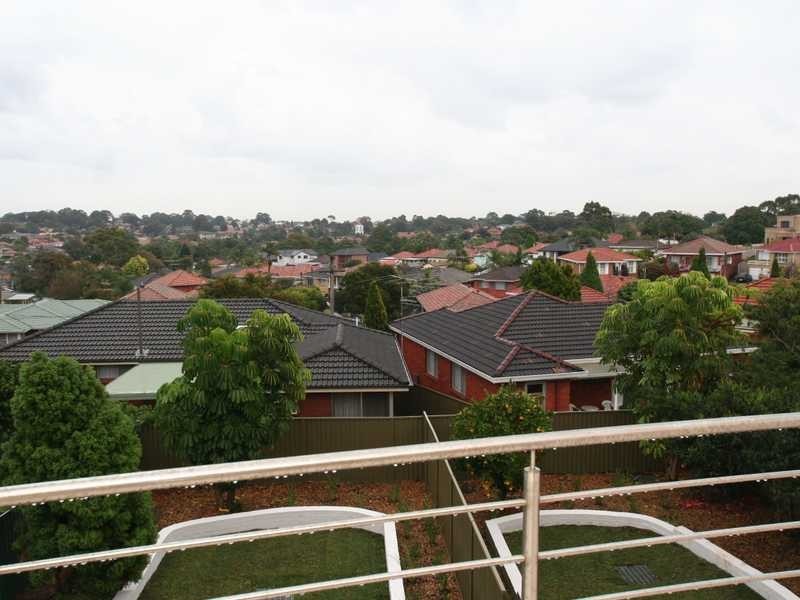 97 Dreadnought Street, Roselands NSW 2196