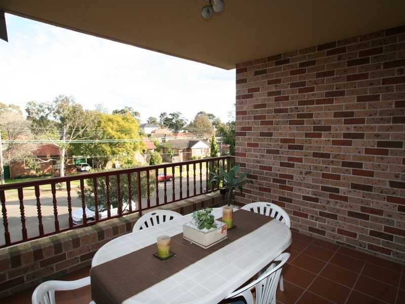 4/59 Graham Road, Narwee NSW 2209