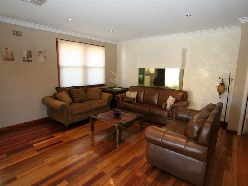 15 Pallamana Parade, Beverly Hills NSW 2209