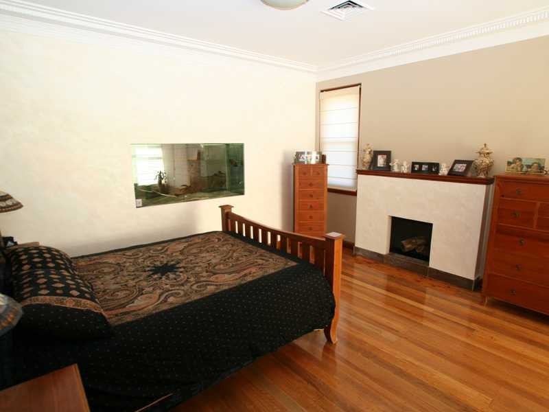 15 Pallamana Parade, Beverly Hills NSW 2209