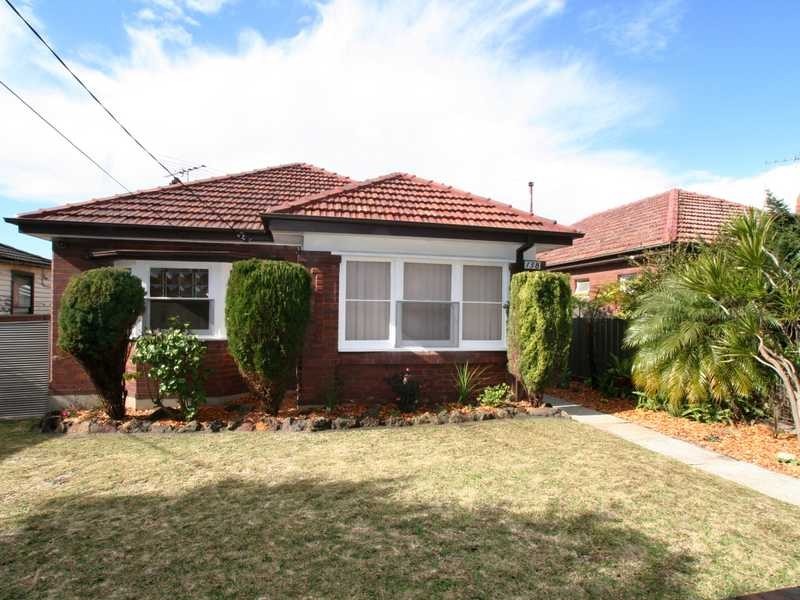 138 Wolli Street, Kingsgrove NSW 2208