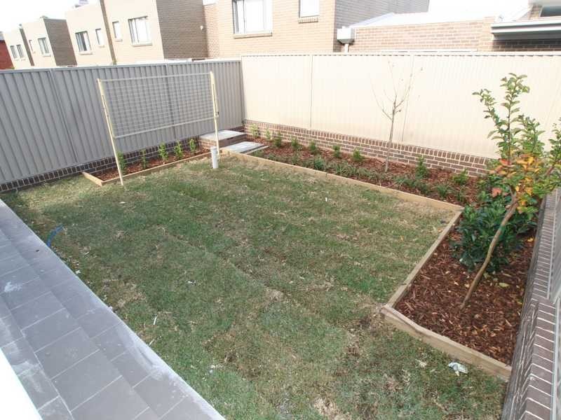 18a Myers Street, Roselands NSW 2196