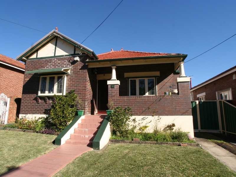 37 Belemba Avenue, Roselands NSW 2196