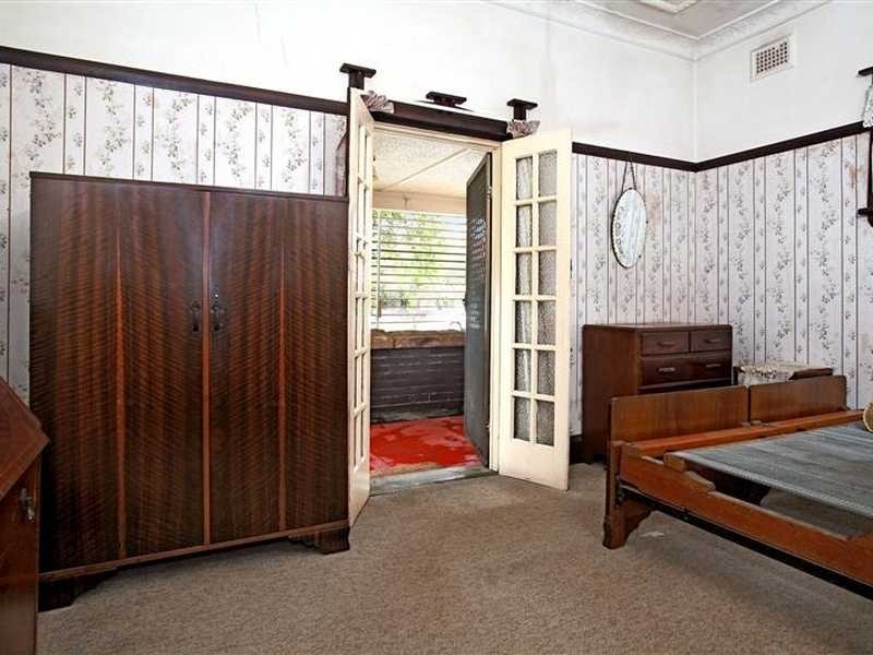 16 Nicholas Avenue, Campsie NSW 2194