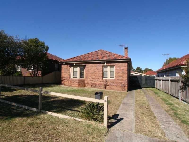 14 Dunlop Street, Roselands NSW 2196