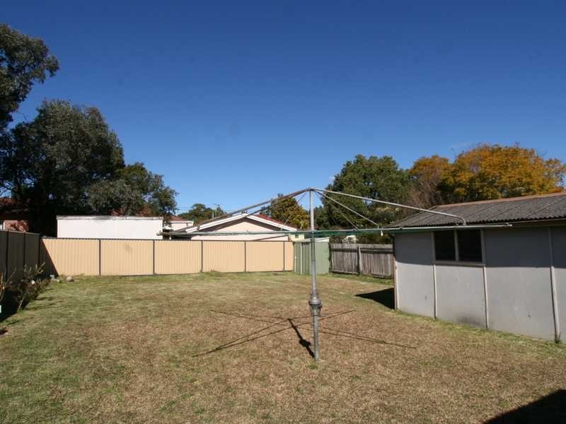 14 Dunlop Street, Roselands NSW 2196