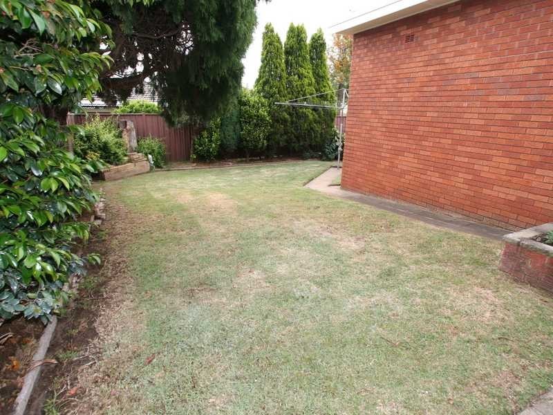 7 Braeside Crescent, Earlwood NSW 2206