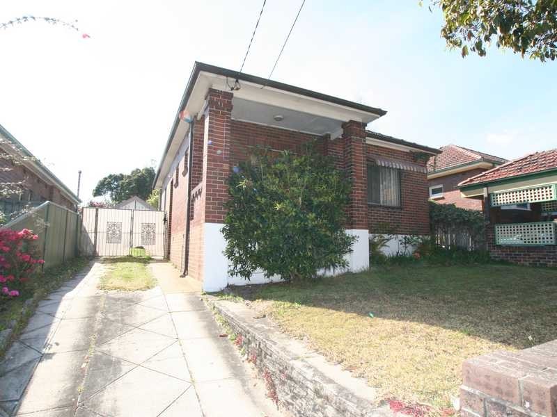 7 Stotts Avenue, Bardwell Park NSW 2207