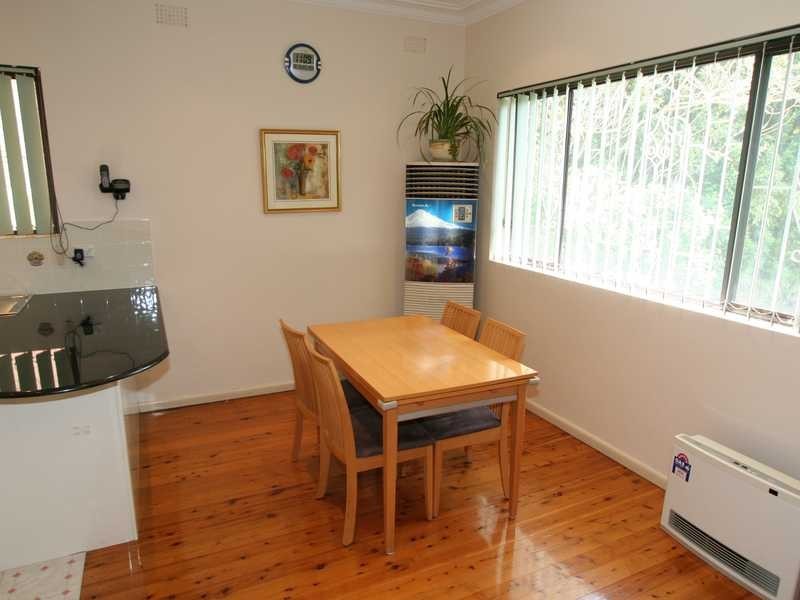 36 Como Road, Greenacre NSW 2190