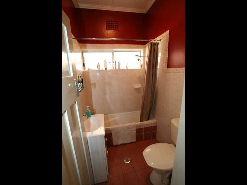 78 Dreadnought Street, Roselands NSW 2196