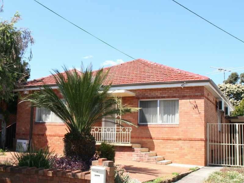 29 Chisholm Avenue, Clemton Park NSW 2206