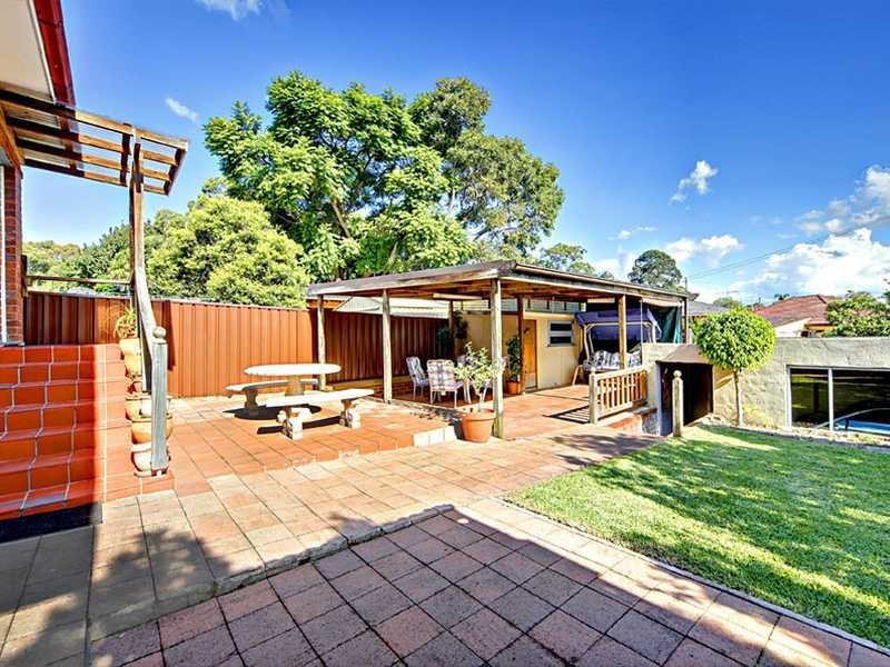 2 Stotts Avenue, Bardwell Park NSW 2207