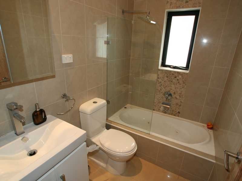 8 Roy Street, Kingsgrove NSW 2208