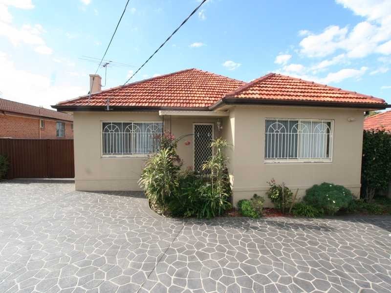 106 Preddys Road, Bexley NSW 2207