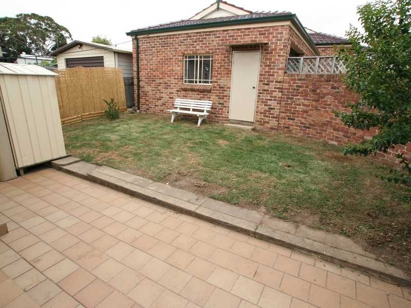 18 Rolestone Avenue, Kingsgrove NSW 2208