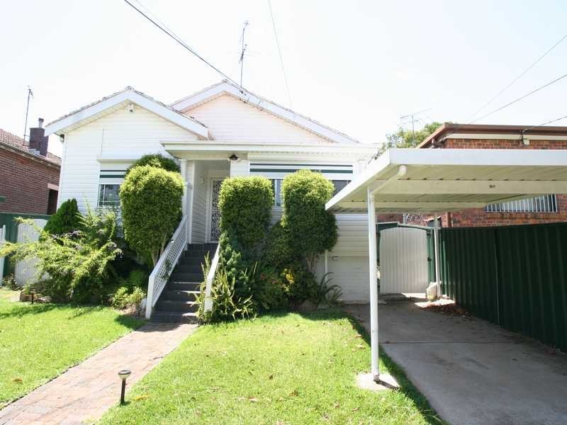 22 Springfield Avenue, Roselands NSW 2196