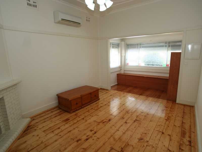 22 Springfield Avenue, Roselands NSW 2196