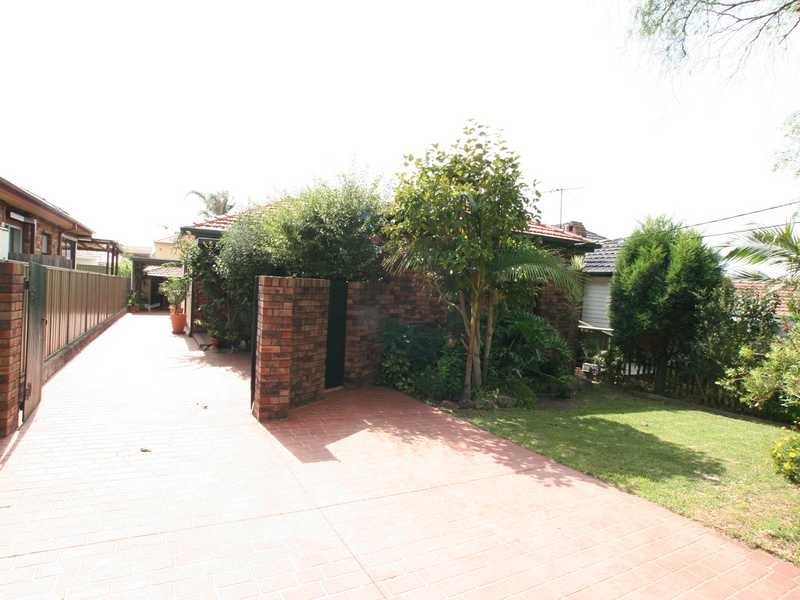 38 Armitree Street, Kingsgrove NSW 2208