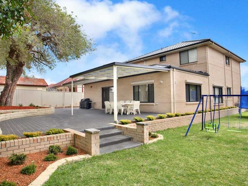 46 Lawn Ave, Clemton Park NSW 2206