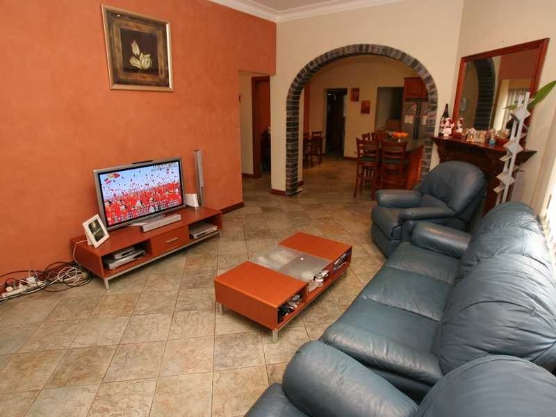 10 John Street, Bardwell Valley NSW 2207