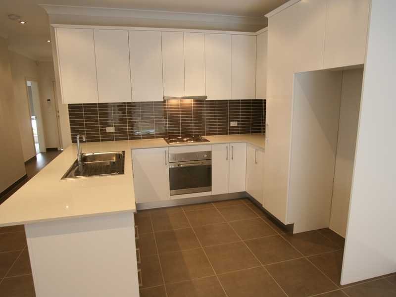 Unit 2/14 Marsden Cres, Peakhurst NSW 2210