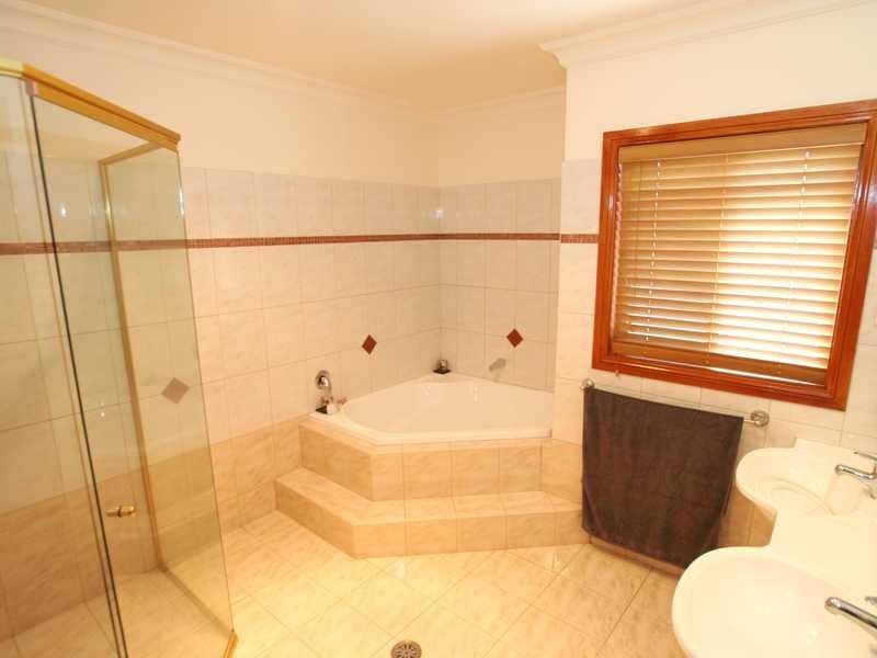 7 Silvereye Court, Woronora Heights NSW 2233