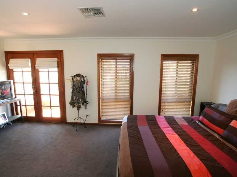 7 Silvereye Court, Woronora Heights NSW 2233