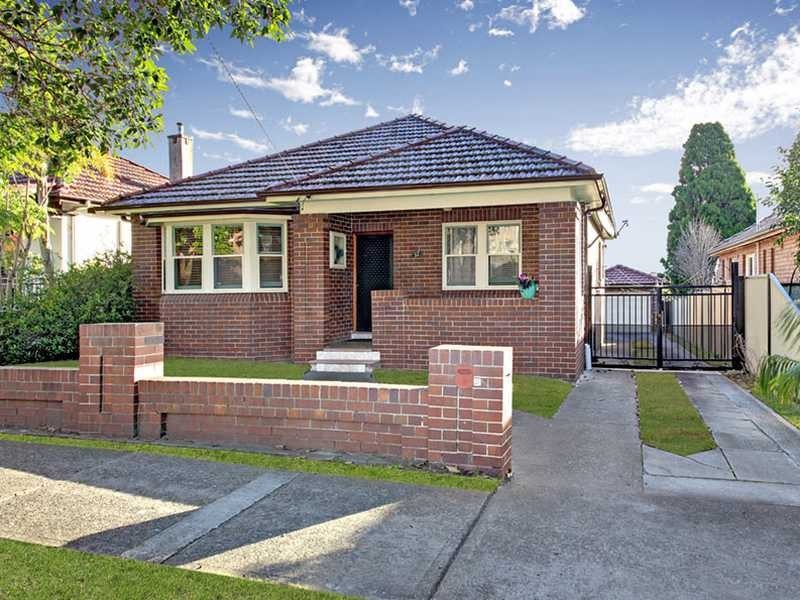 37 Wolli Street, Kingsgrove NSW 2208