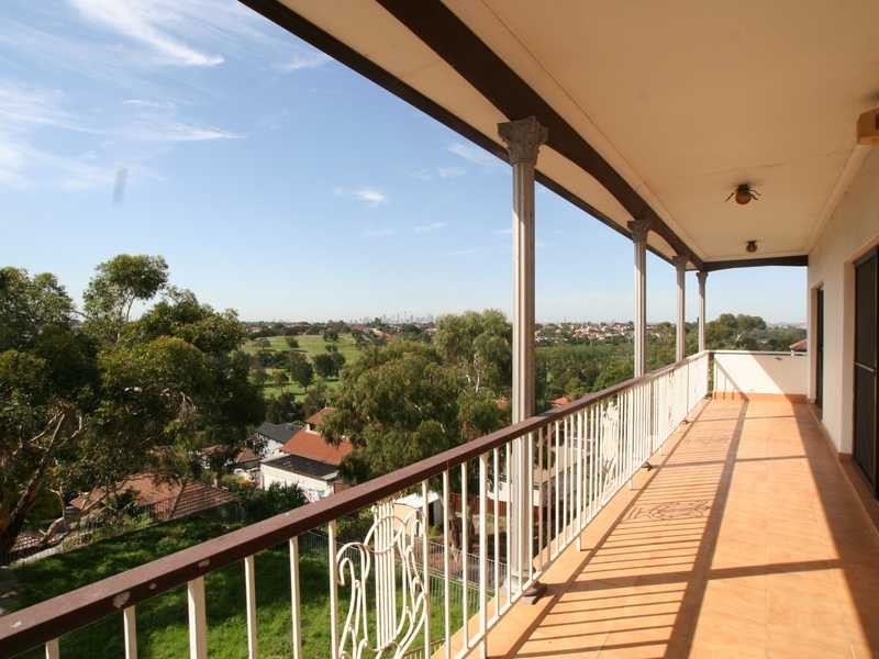 81 Homer St, Earlwood NSW 2206