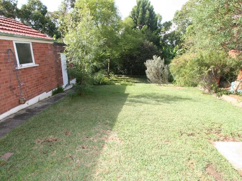 6 Hutchinson Street, Bardwell Park NSW 2207