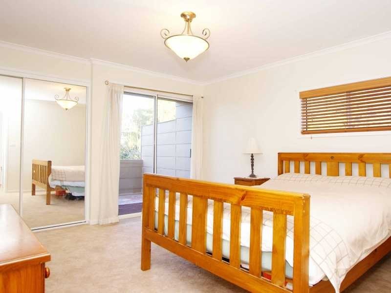 18 Hillcrest Avenue, Bardwell Valley NSW 2207