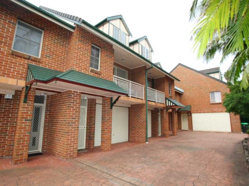 4/9 Highcliff Road, Earlwood NSW 2206