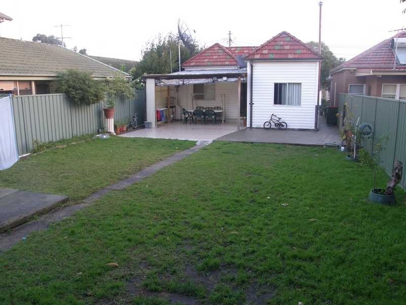 42 Chamberlain Road, Bexley NSW 2207