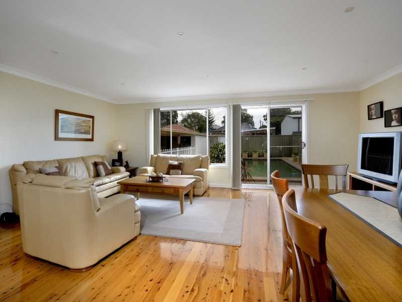 16 Glamis Street, Kingsgrove NSW 2208