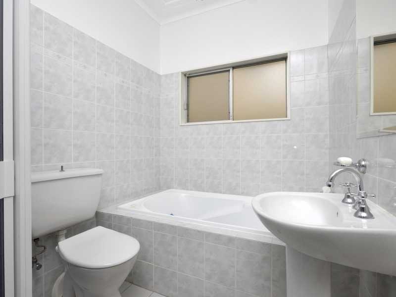 16 Glamis Street, Kingsgrove NSW 2208